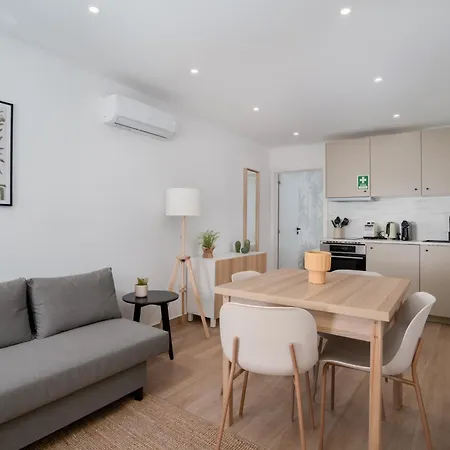 Sunrise, Town Centre Apartment Tavira