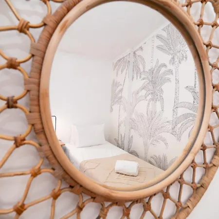 Sunrise, Town Centre